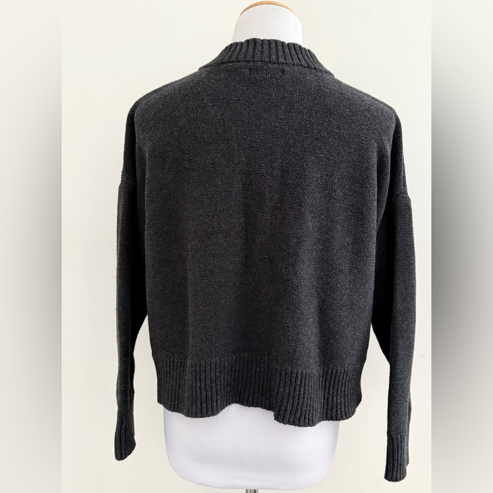 QUINCE || 100% Organic Cotton Charcoal Cropped Cardigan. Sz. S - Picture 9 of 15